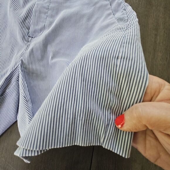 Banana Republic Size 4 Blue & White Seersucker Shorts 5" Inseam Coastal Preppy - Picture 8 of 9